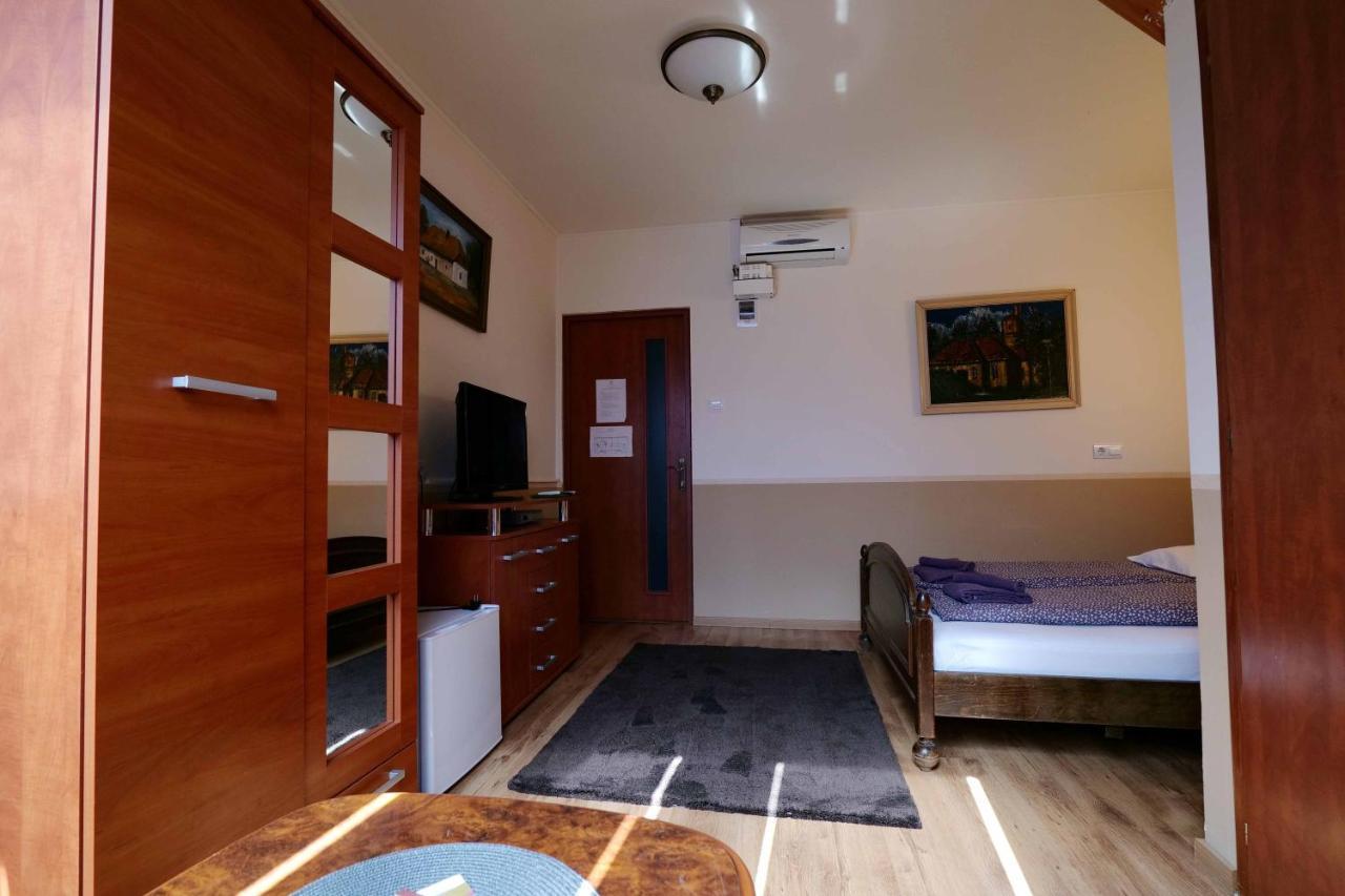 Nyilas Fogado Hotel Nyiregyhaza Luaran gambar
