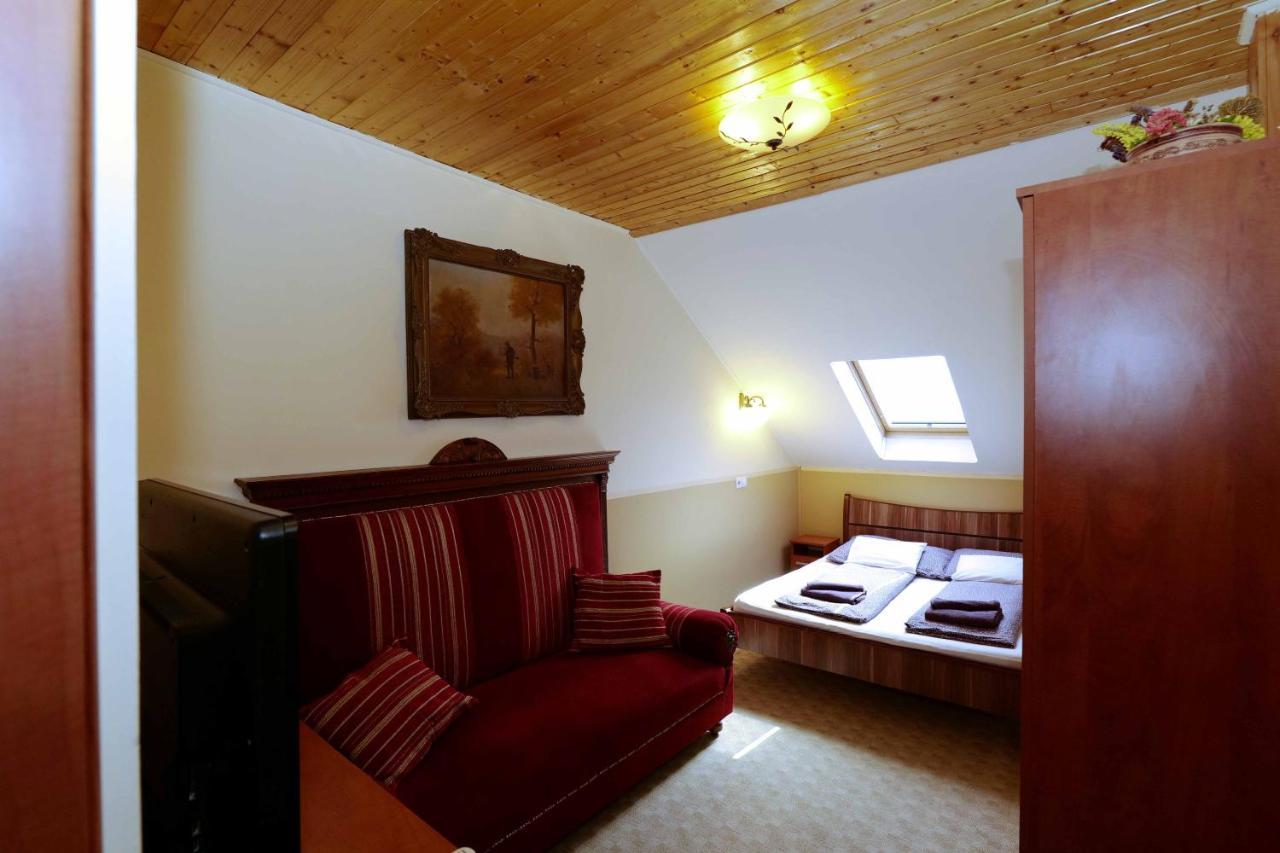 Nyilas Fogado Hotel Nyiregyhaza Luaran gambar